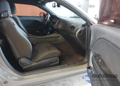 2018 Dodge Challenger Sxt из США, поврежденный, VIN 2C3CDZAGXJH334488